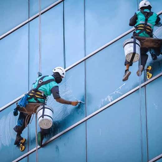 Dış Cephe Cam Temizliği